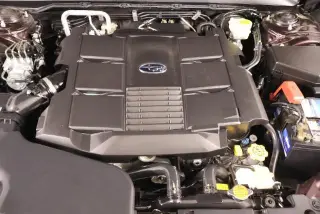 Subaru Outback 2017 con tracción en las cuatro ruedas 3.6R Touring 4dr Wagon