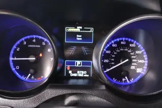 Subaru Outback 2017 con tracción en las cuatro ruedas 3.6R Touring 4dr Wagon