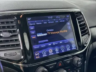 Jeep Grand Cherokee 2019 4x2 Laredo 4dr SUV
