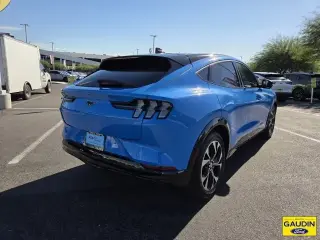 Ford Mustang Mach-E 2023 AWD Premium SUV 4 puertas