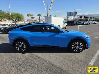 Ford Mustang Mach-E 2023 AWD Premium SUV 4 puertas