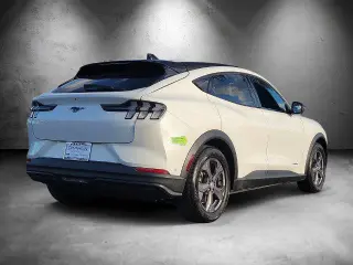 Ford Mustang Mach-E 2023 Select 4dr SUV