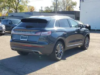 Lincoln Nautilus 2022 AWD Reserve 4dr SUV