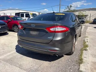 Ford Fusion 2015 SE 4dr Sedán