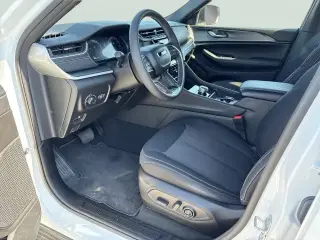 Jeep Grand Cherokee L 2025 4x4 Laredo 4dr SUV