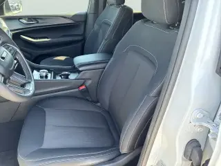 Jeep Grand Cherokee L 2025 4x4 Laredo 4dr SUV