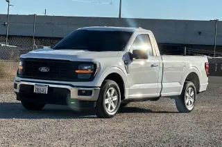 Ford F-150 2024 4x2 XL 2dr Cab Regular 8 ft. LB