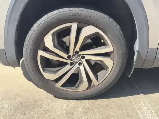 Volkswagen Atlas 2021 AWD V6 SEL Premium 4Motion 4dr SUV (lanzamiento a mitad de año)