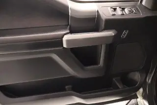 Ford F-150 2017 4x4 XLT 4dr SuperCrew 5.5 ft. SB
