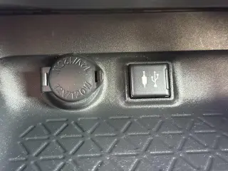 Toyota RAV4 2019 AWD XLE 4dr SUV