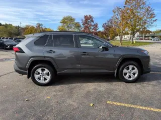 Toyota RAV4 2019 AWD XLE 4dr SUV