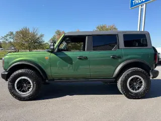 Ford Bronco 2022 4x4 Base Advanced 4dr SUV