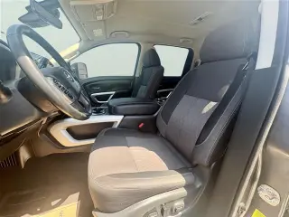 Nissan Titan 2024 4x4 SV 4dr Crew Cab 5.6 ft. SB