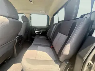 Nissan Titan 2024 4x4 SV 4dr Crew Cab 5.6 ft. SB