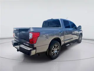 Nissan Titan 2024 4x4 SV 4dr Crew Cab 5.6 ft. SB