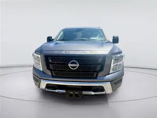 Nissan Titan 2024 4x4 SV 4dr Crew Cab 5.6 ft. SB
