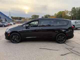 Chrysler Pacifica 2025 Limited 4dr Mini-Van