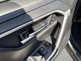 Toyota RAV4 Híbrido 2022 AWD XSE 4dr SUV