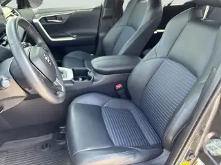Toyota RAV4 Híbrido 2022 AWD XSE 4dr SUV