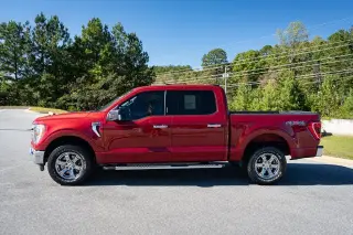 Ford F-150 2021 4x4 XLT 4 puertas SuperCrew 5,5 pies SB