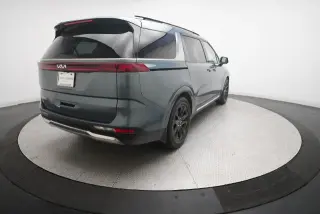 Carnaval Kia 2024 SX 4dr Mini-Van