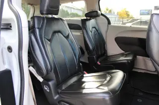 2022 Chrysler Pacifica Touring L FWD