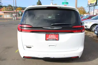 2022 Chrysler Pacifica Touring L FWD