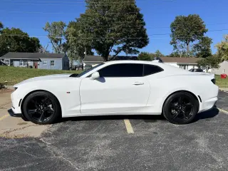 2019 Chevrolet Camaro 2dr Coupe RS