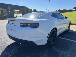 2019 Chevrolet Camaro 2dr Coupe RS
