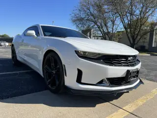 2019 Chevrolet Camaro 2dr Coupe RS