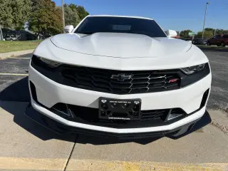 2019 Chevrolet Camaro 2dr Coupe RS