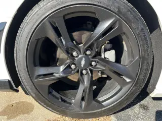 2019 Chevrolet Camaro 2dr Coupe RS