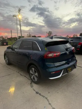 2017 Kia Niro FE