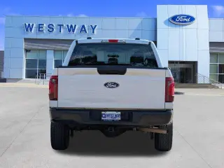 Ford F-150 2025 4x4 XL 4 puertas SuperCrew 5.5 pies SB