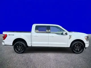 Ford F-150 2023 4x4 Plata 4dr SuperCrew 6.5 ft. SB