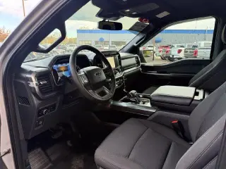 Ford F-150 2023 4x4 XLT 4dr SuperCrew 5.5 ft. SB