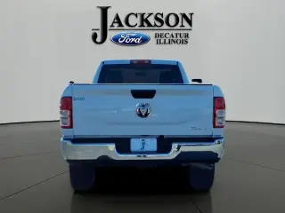 Ram 2500 2024 4x4 Tradesman 2dr Cabina Regular 8 ft. LB Pickup
