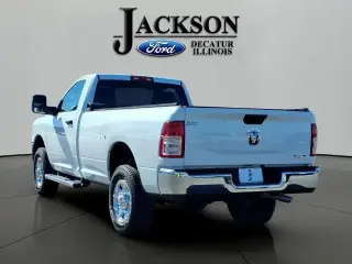 Ram 2500 2024 4x4 Tradesman 2dr Cabina Regular 8 ft. LB Pickup