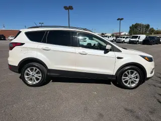 Ford Escape 2018 SEL 4dr SUV