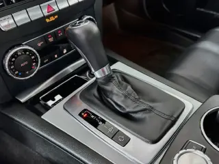 Mercedes-Benz Clase C 2014 C 250 Lujo 4 puertas Sedán
