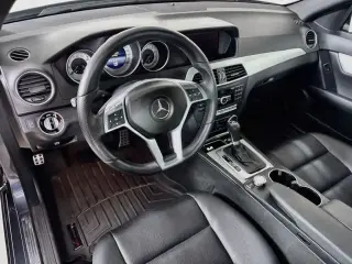 Mercedes-Benz Clase C 2014 C 250 Lujo 4 puertas Sedán
