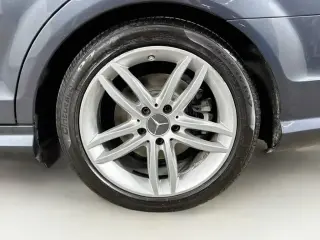 Mercedes-Benz Clase C 2014 C 250 Lujo 4 puertas Sedán