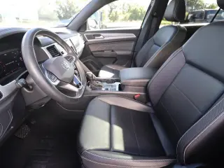 Volkswagen Atlas Cross Sport 2023 V6 SE 4dr SUV con tecnología