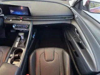 Hyundai ELANTRA Hybrid 2023 Limited 4dr Sedán
