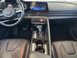 Hyundai ELANTRA Hybrid 2023 Limited 4dr Sedán