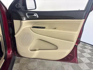 Jeep Grand Cherokee 2018 4x4 Laredo 4dr SUV
