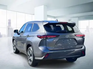 Toyota Highlander 2024 AWD XLE 4dr SUV