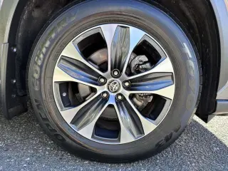 Toyota Highlander 2024 AWD XLE 4dr SUV