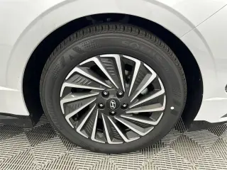 Hundai SONATA híbrido 2025 SEL 4dr Sedán