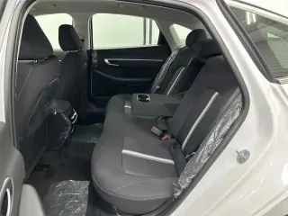 Hundai SONATA híbrido 2025 SEL 4dr Sedán